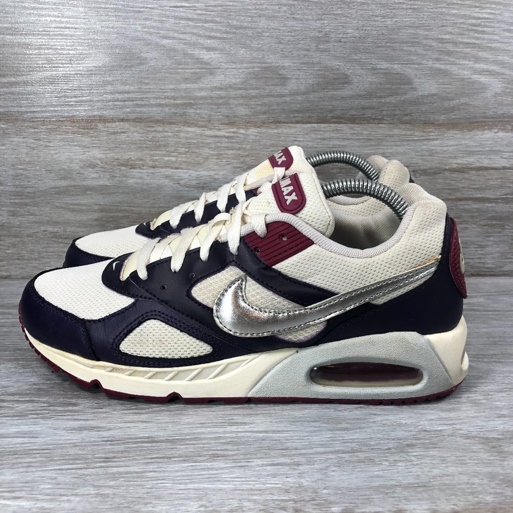 Nike Womens Air Max IVO 580519-102 Team Red White Running Shoes Size 10